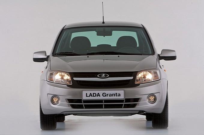 LADA Granta：ドライバーフィードバックと客観的なモデル仕様