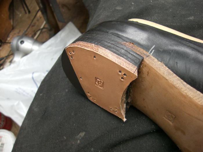 あなた自身の靴を自分で修復する方法