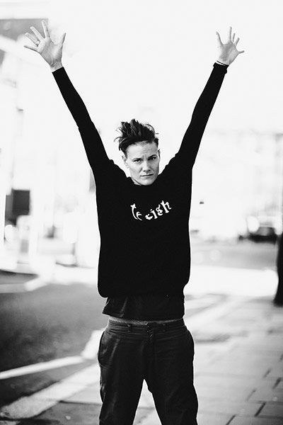 Casey Legler：最初の女性モデル