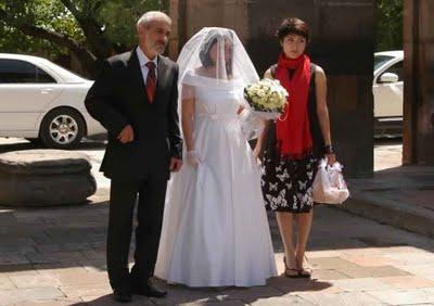 Yezidi結婚式は伝統への賛辞です