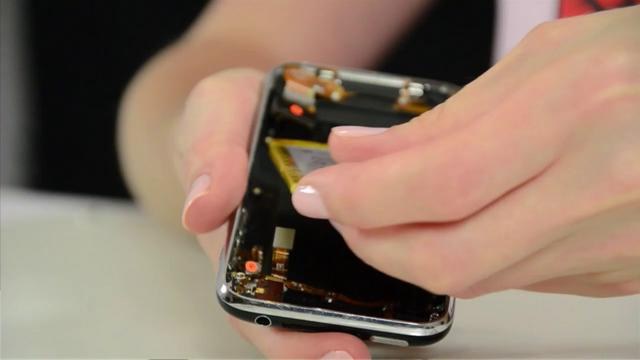 iPhone 3GSバッテリーの交換 - 間違ってはいかない